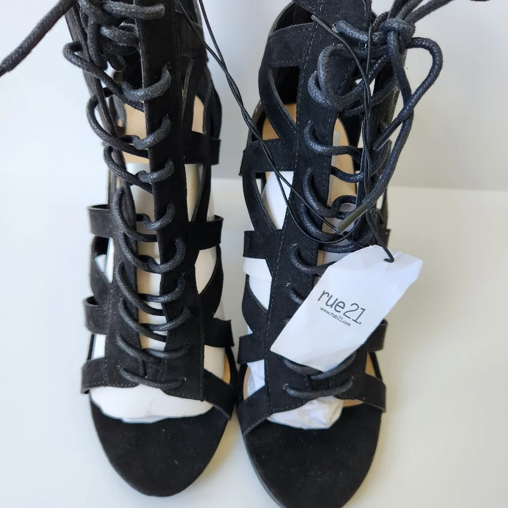 Rue 21 Peep Toe Lace Up Booties Black Back Zipper Block Heel Sexy Cute Size 9